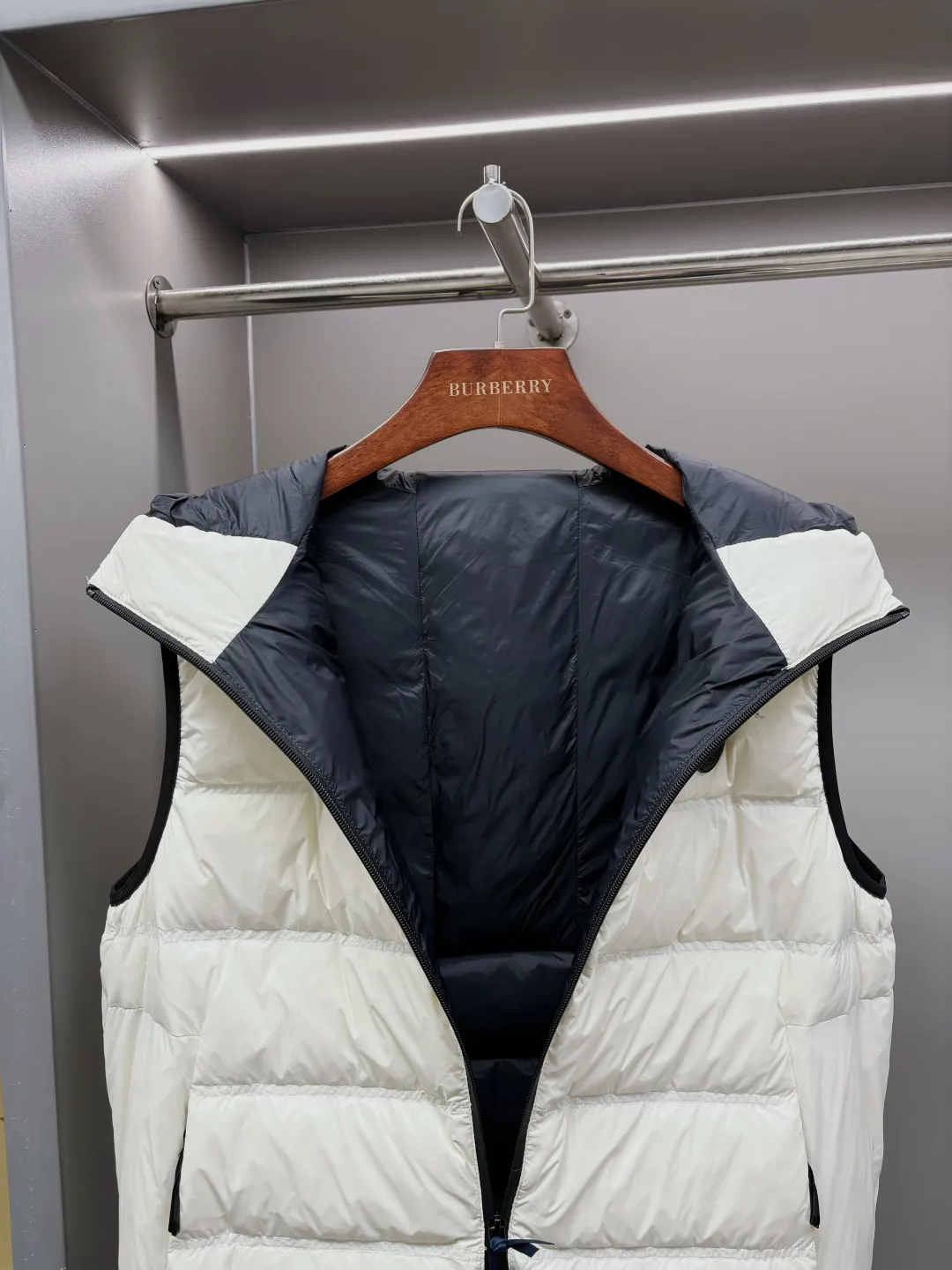 Moncler New Arrival Classic Black White ， Same Style， 。 ， ， ， ， ～ ， ， ， ， ， ， ～ Sizes：M-XXXL ：Black White